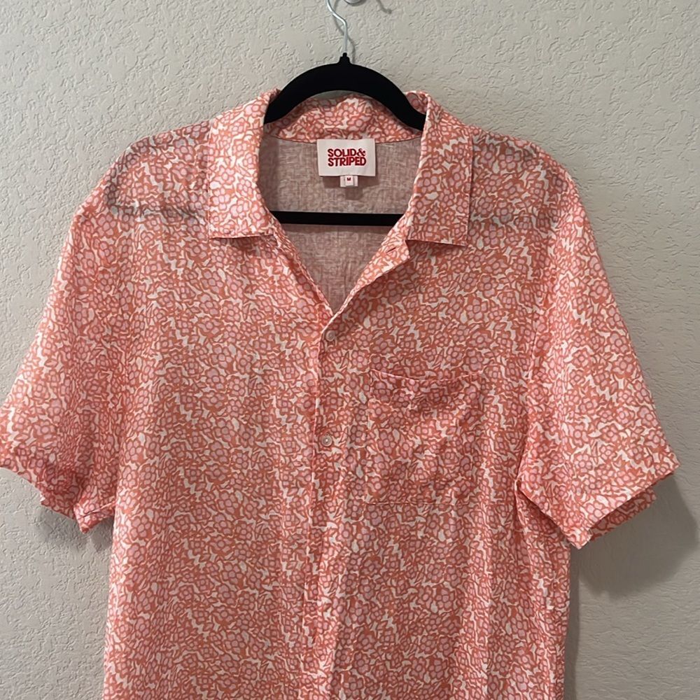 SOLID & STRIPED The Cabana Shirt, Abstract Floral Pink, Size M - Picture 4 of 9